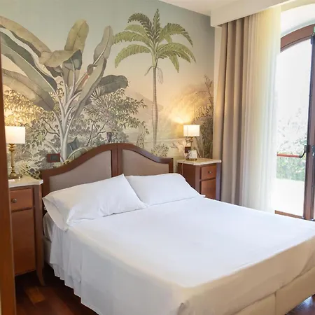 호텔 Western Santa Caterina 4*