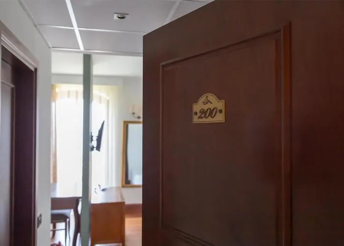 Western Santa Caterina אסראלה