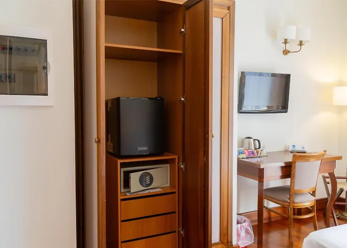 Western Santa Caterina 4* אסראלה