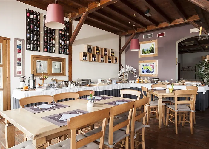 Western Santa Caterina אסראלה