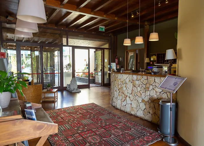 Western Santa Caterina מלון אסראלה