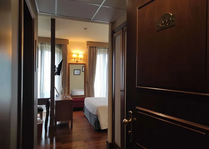 Western Santa Caterina מלון אסראלה